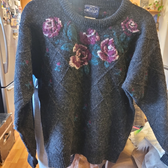 Vintage 100% Wool, Woolrich L, Floral Sweater NEW FEEL AND LOOKS HARDLY WORN - Picture 8 of 10